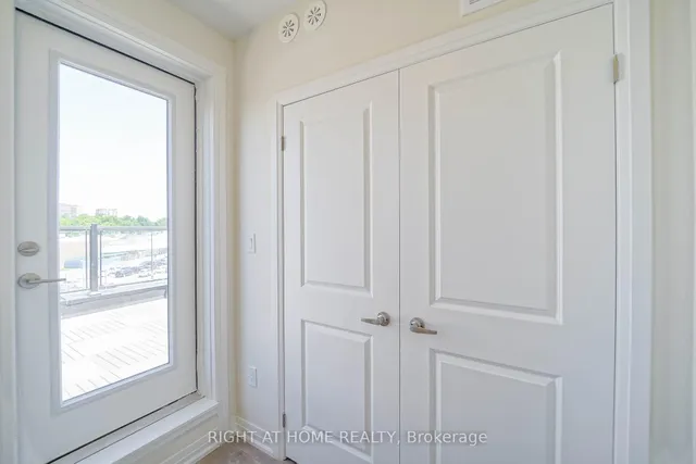 Additional image 23 of 145 Tapscott Rd Unit 4