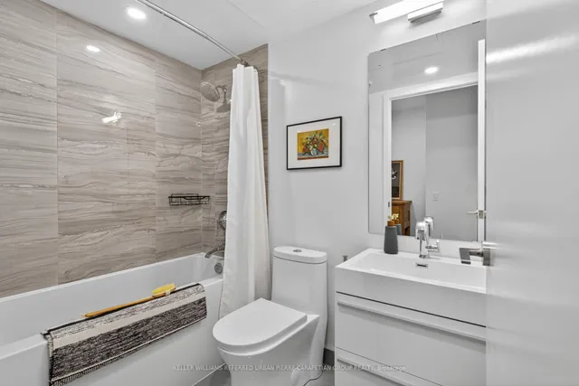 Additional image 35 of 39 Roehampton Ave Unit 408
