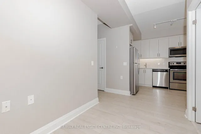 Additional image 11 of 15 Zorra St Unit 506