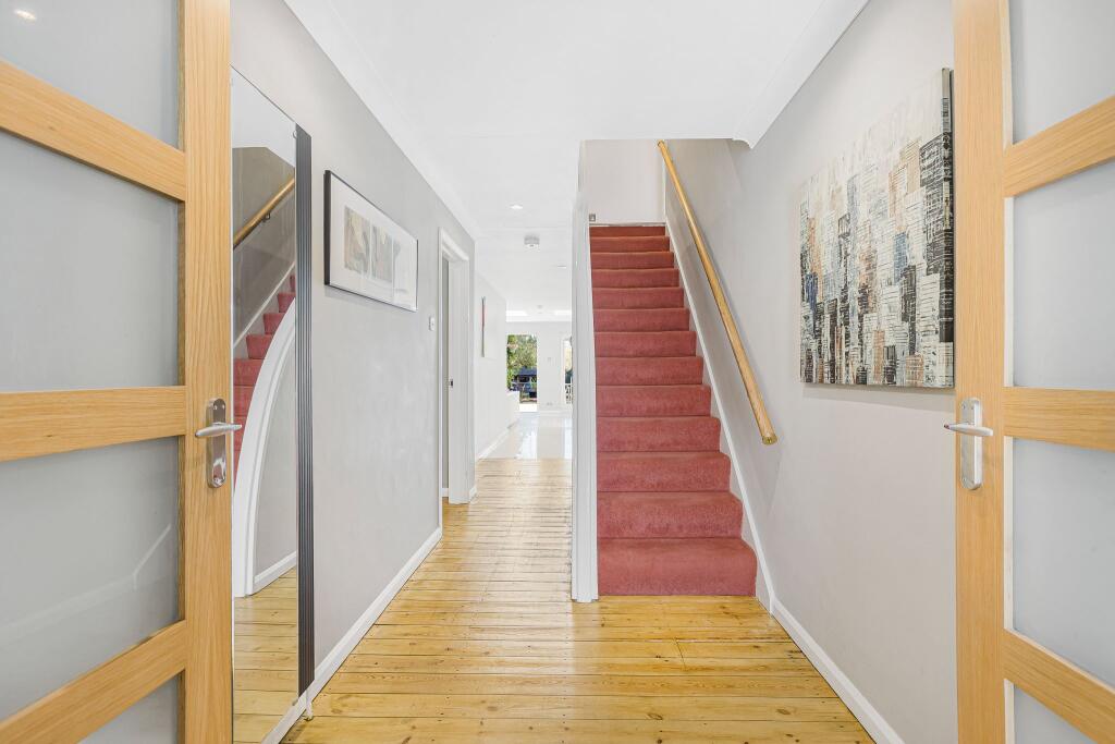 Additional image 13 of Peplins Way, Brookmans Park, AL9