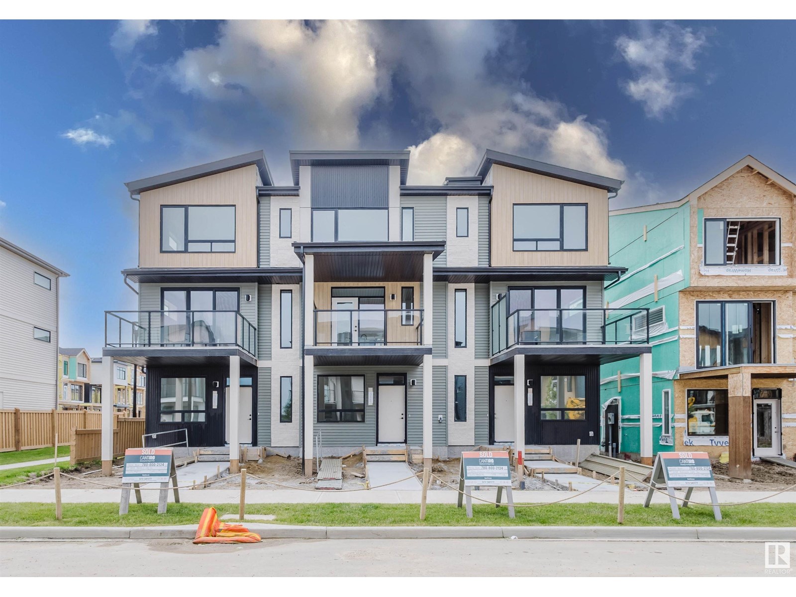 Property image for 3260 KESWICK WY SW|Edmonton, Alberta T6W5N8
