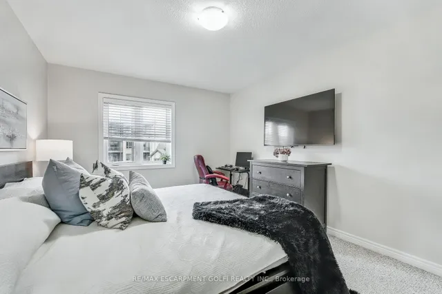 Additional image 29 of 16 Lakefront Dr