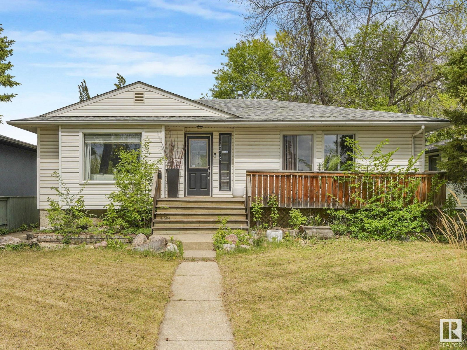 13810 102 AV NW|Edmonton, Alberta T5N0P3