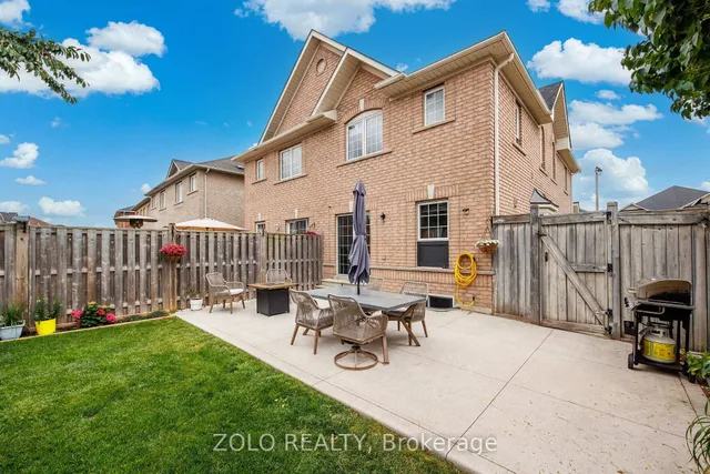 Additional image 5 of 79 Crystalview Cres