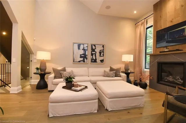 Additional image 20 of 98 Moore Cres