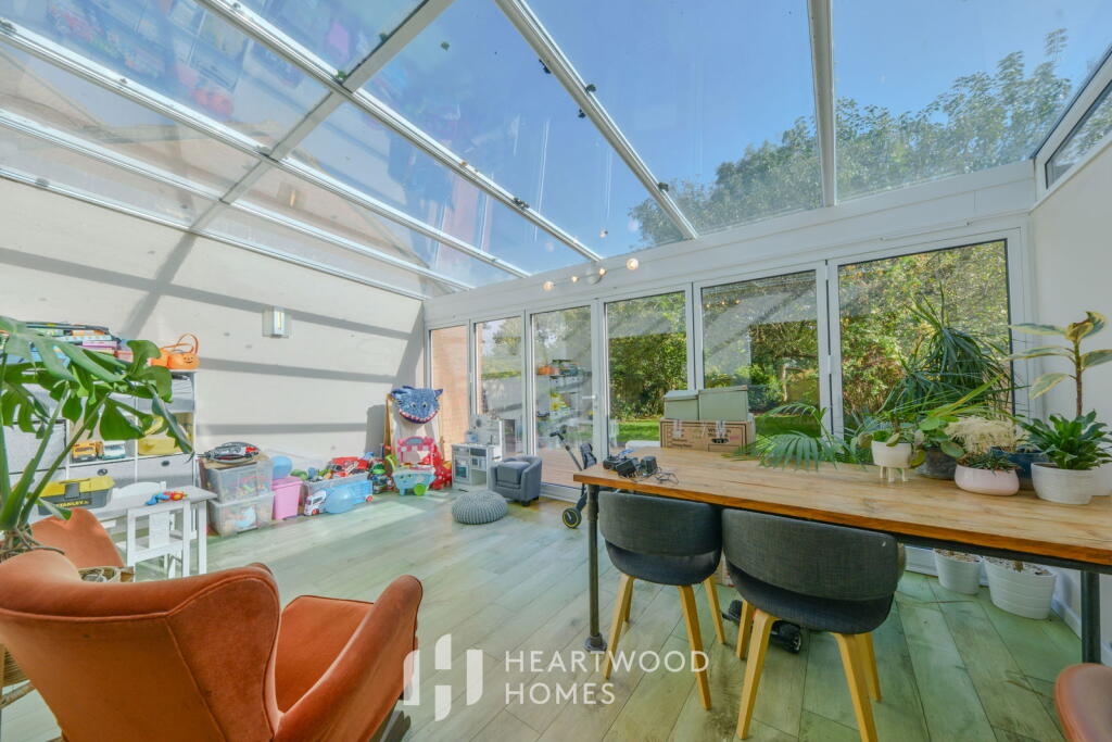 Additional image 8 of Acers, Park Street, St. Albans, AL2 2BJ