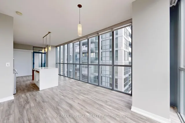 Additional image 19 of 110 Charles St Unit 2308
