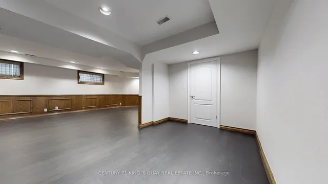 Additional image 39 of 54 Garnier Crt