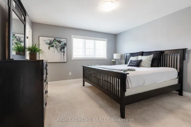 Additional image 29 of 56 Marina Point Cres