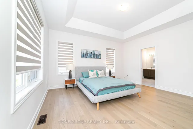 Additional image 24 of 26 Merlin St