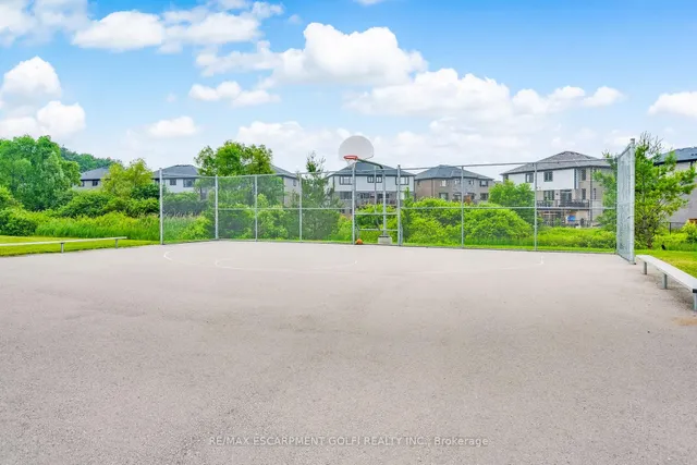 Additional image 32 of 168 BOOKJANS Dr