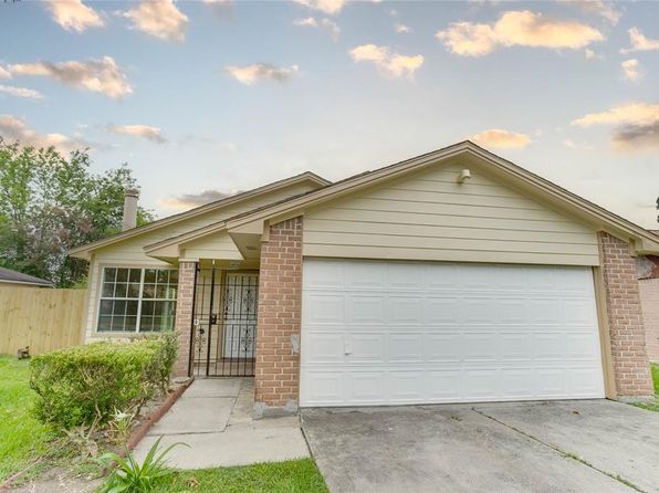 7535 Roaring Springs Dr, Houston, TX 77064