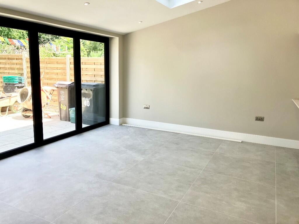 Additional image 5 of Batchwood Drive, St. Albans, Hertfordshire, AL3 5SB