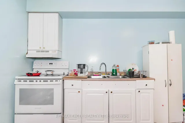 Additional image 33 of 2784 Eglinton Ave Unit 4