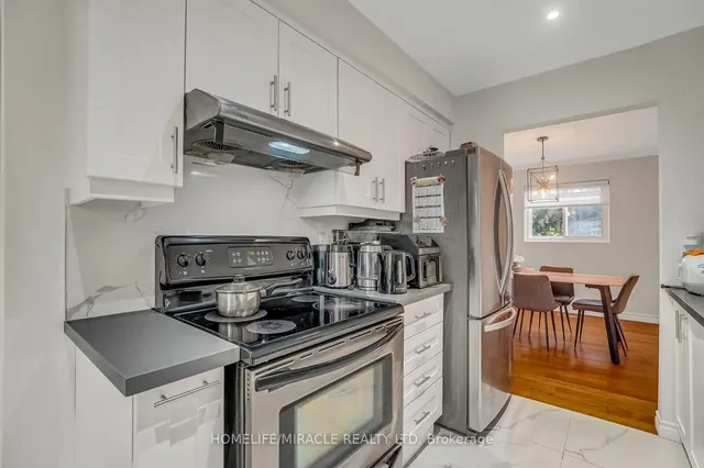 Additional image 18 of 102 Micmac Cres