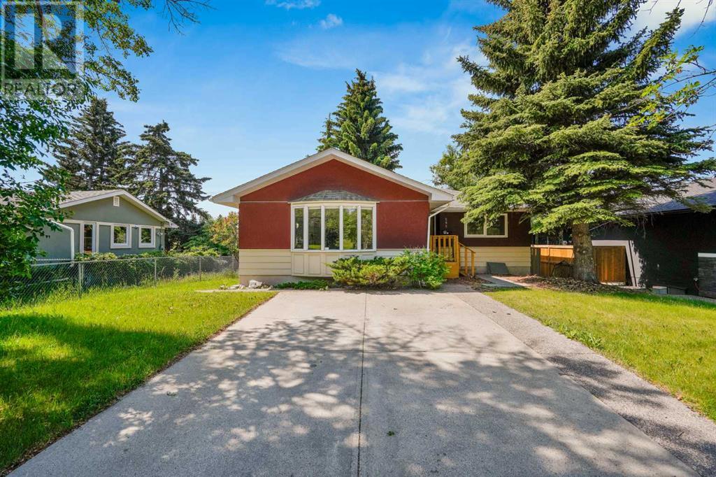 285 Capri Avenue NW|Calgary, Alberta T2L0H9