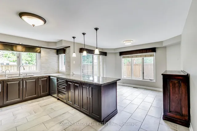 Additional image 11 of 59 Adirondack Cres