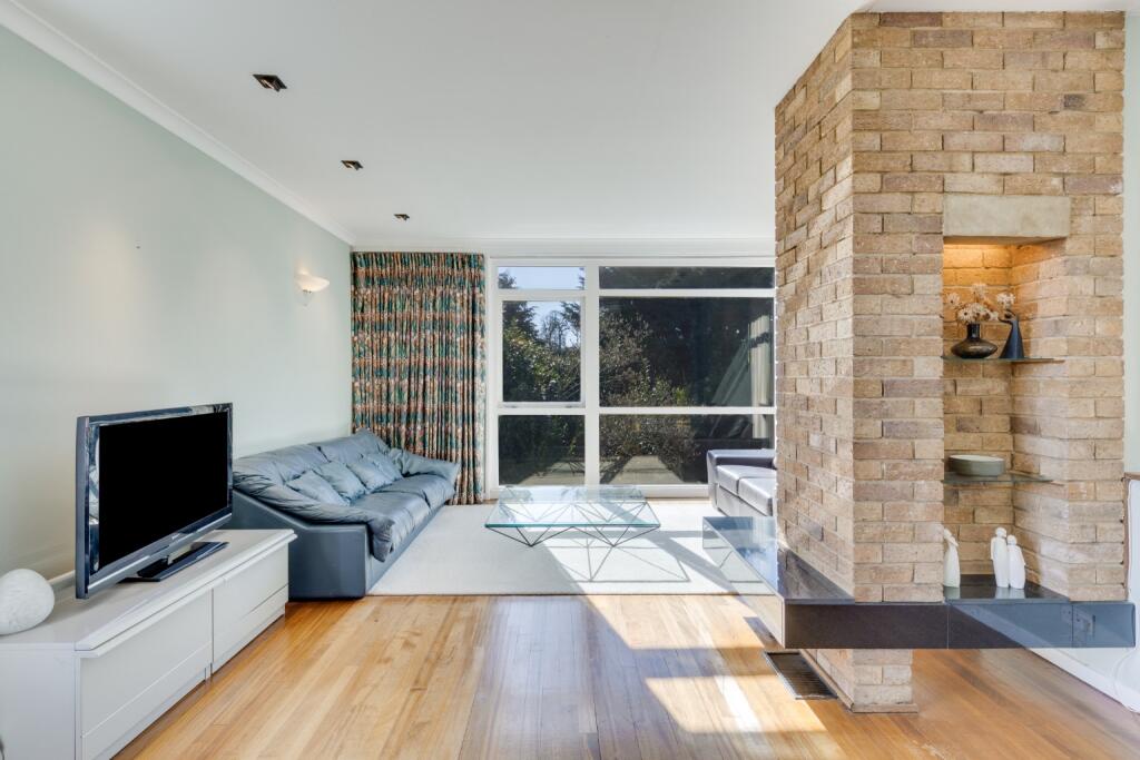 Additional image 20 of Willow Grove, Welwyn Garden City, Hertfordshire, AL8 7NA