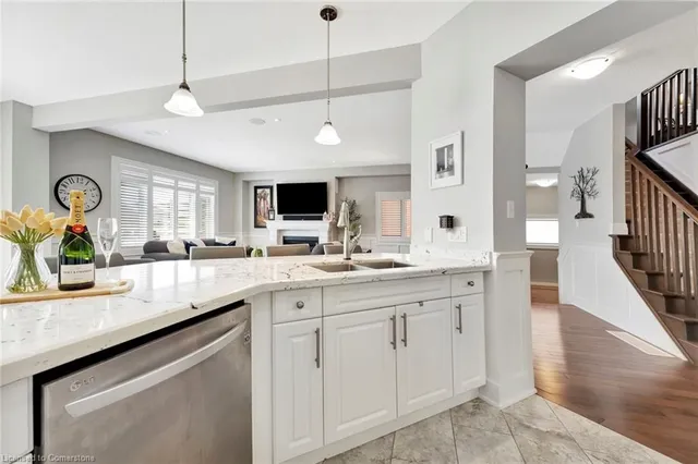 Additional image 9 of 36 Newcastle Crt