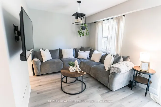 Additional image 7 of 2120 Rathburn Rd Unit 102