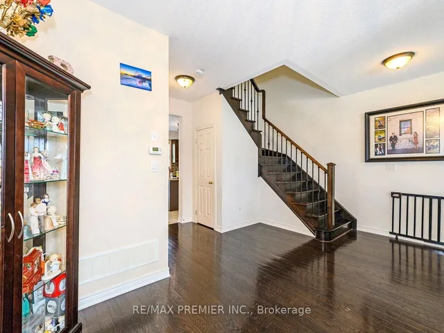 Additional image 25 of 38 Betty Nagle St