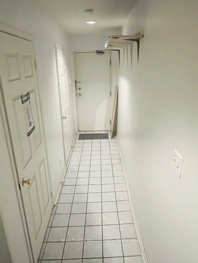 Additional image 17 of 28 Rosebank Dr Unit 1502