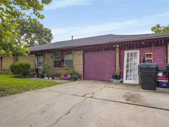 4115 Trail Lake Dr, Houston, TX 77045