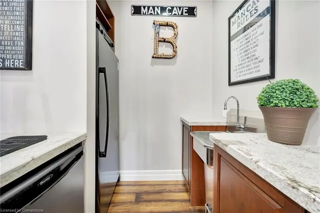 Additional image 32 of 36 Newcastle Crt