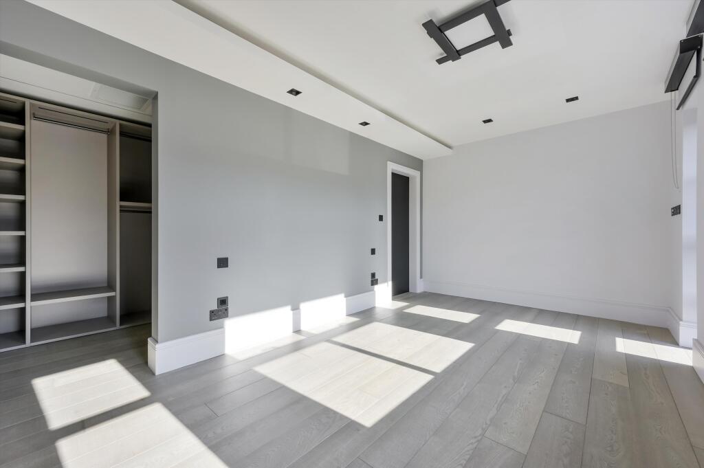 Additional image 33 of Brookmans Avenue, Brookmans Park, Hatfield, Hertfordshire, AL9