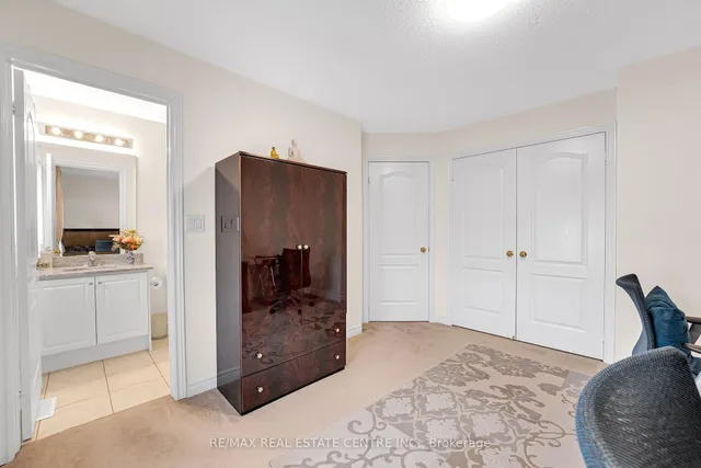 Additional image 36 of 18 Kawana Rd