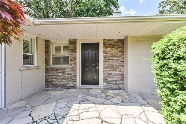 Additional image 3 of 62 Princess Margaret Blvd