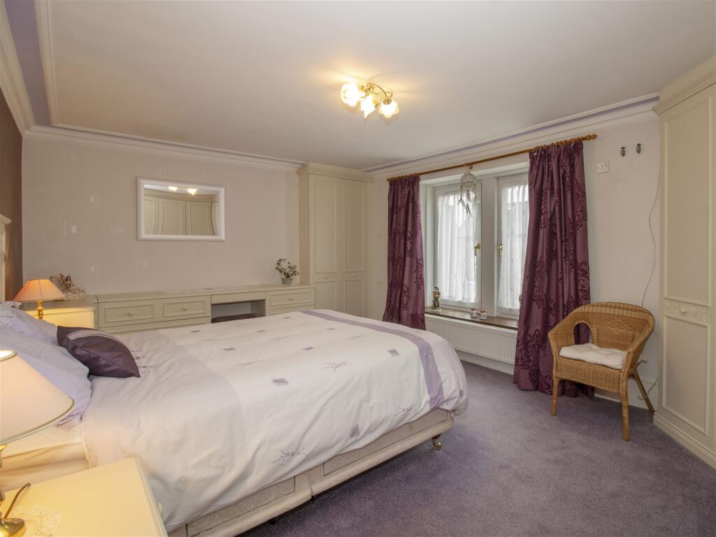 Additional image 15 of DJ's Chippie and 7 Bedroom Flat , Moray