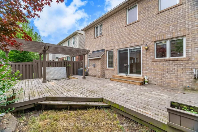 房产图片 50 - 319 麦克杜格尔交汇处