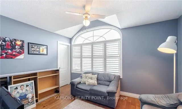 房产图片 13 - 26 Baccarat Cres