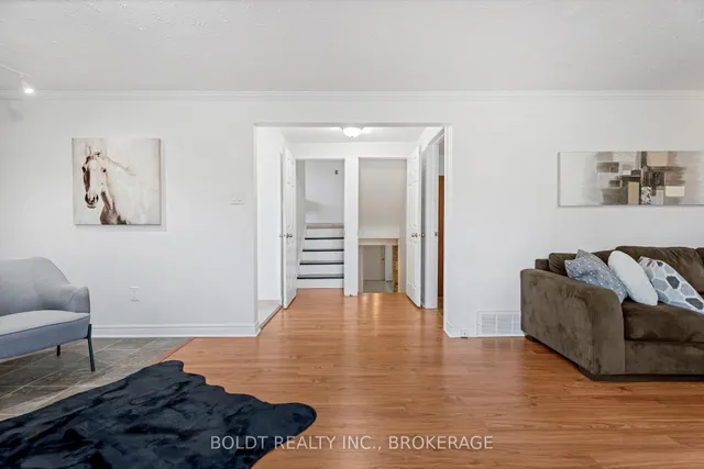 Additional image 24 of 124 Quaker Cres