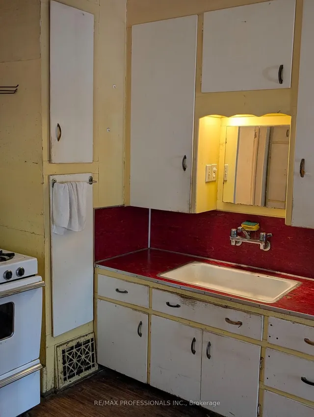 Additional image 6 of 13 Fifteenth St