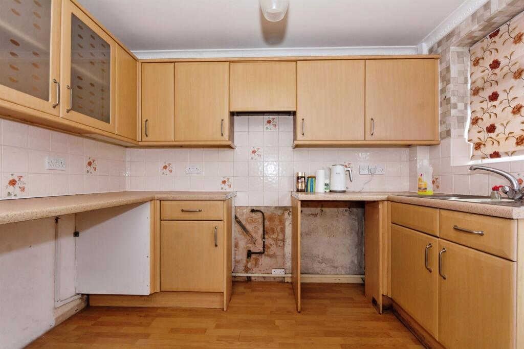 Additional image 3 of Aylesmore Close, Birmingham