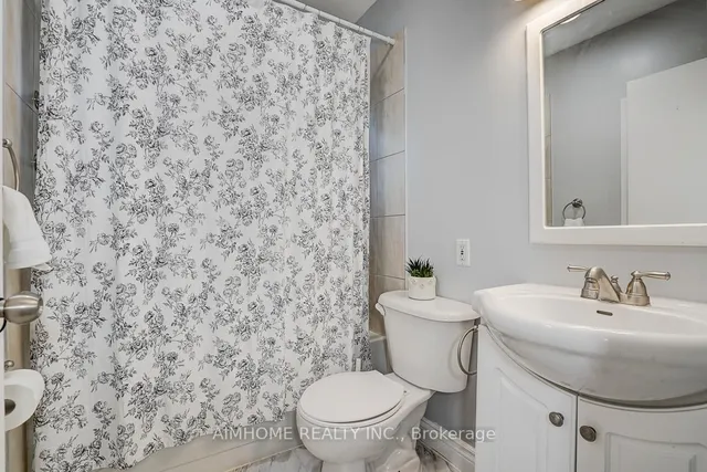 Additional image 25 of 238 KENT Cres