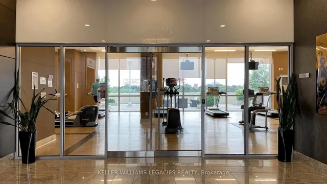 Additional image 13 of 181 Village Green Sq Unit 719