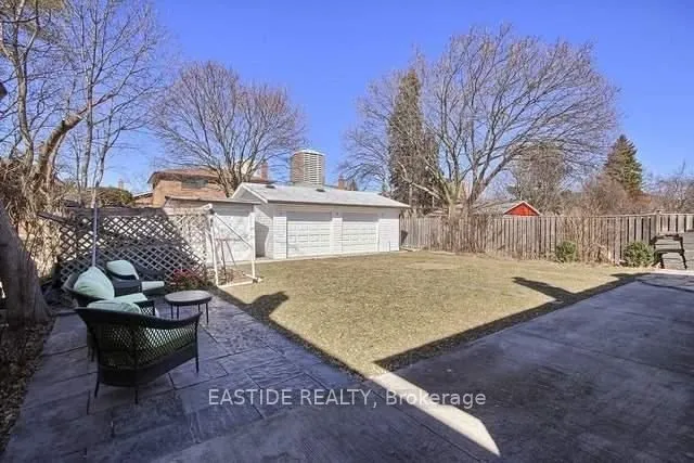 Additional image 16 of 182 Moore Park Ave