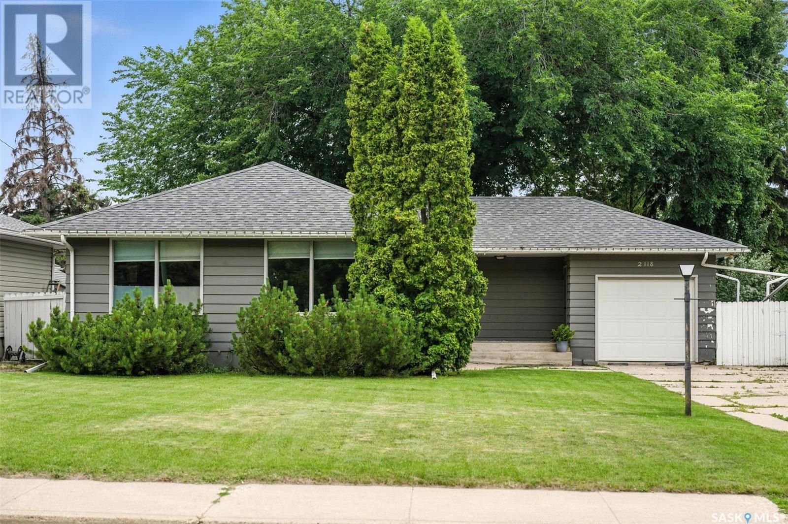 2118 Haultain AVENUE|Saskatoon, Saskatchewan S7J1P6