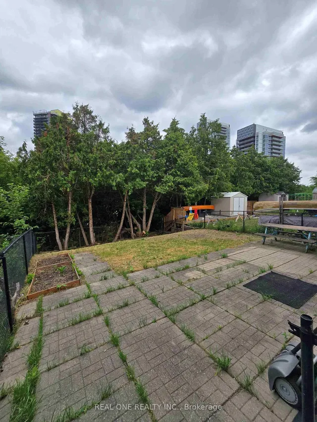 Additional image 36 of 37 Bessarion Rd