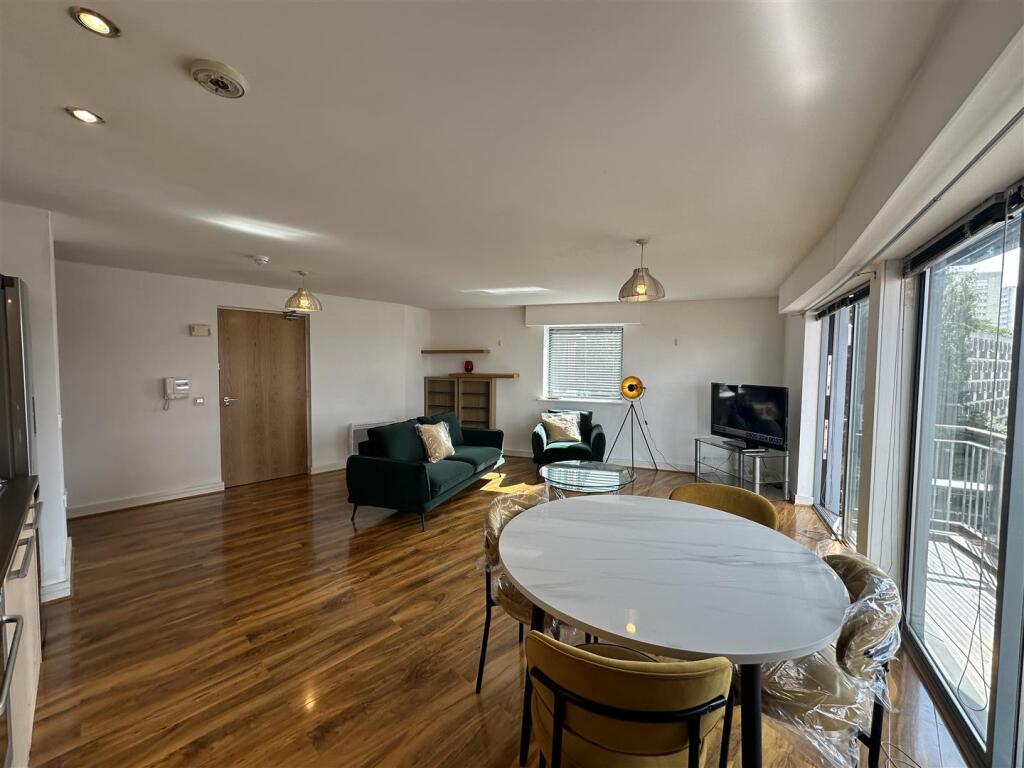 Additional image 13 of Islington Gates, 4 Fleet Street