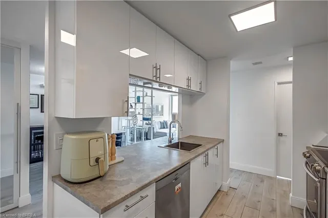 Additional image 25 of 4205 Shipp Dr Unit 2501