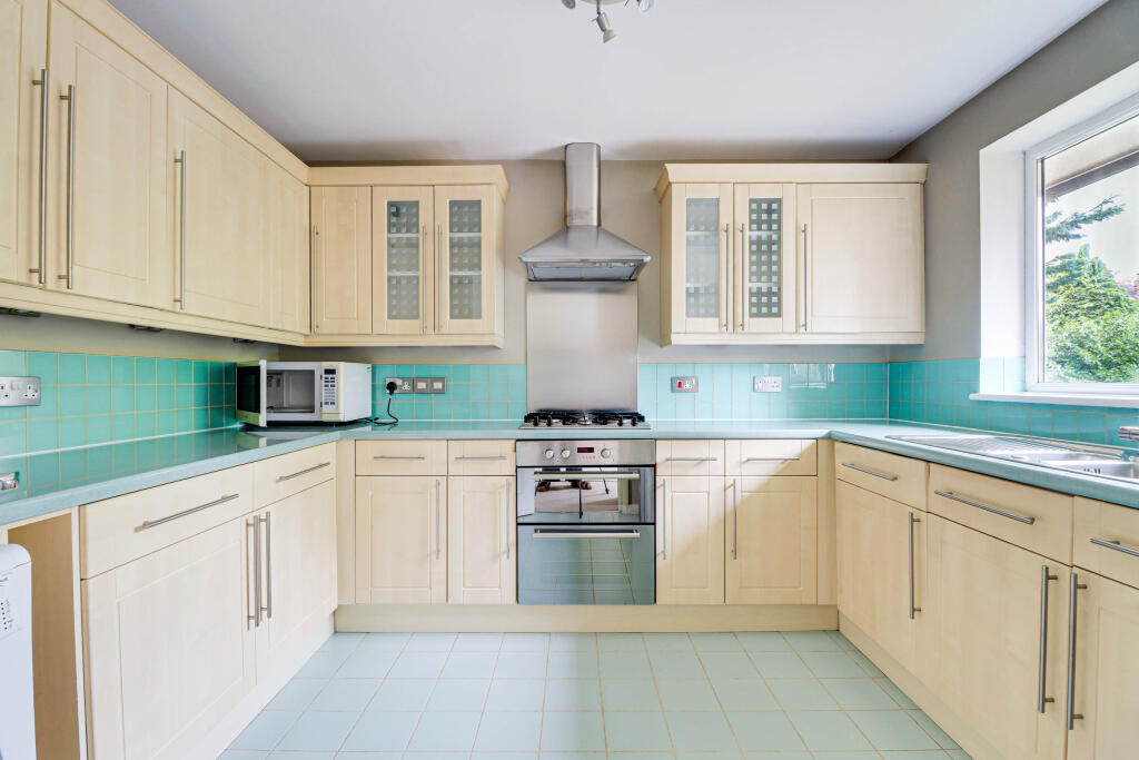 Additional image 5 of Douglas Road, Harpenden, AL5