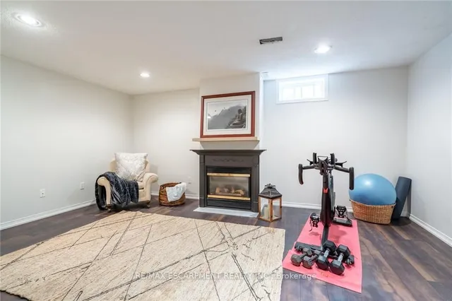 房产图片 28 - 100 Vineberg Dr Unit 24