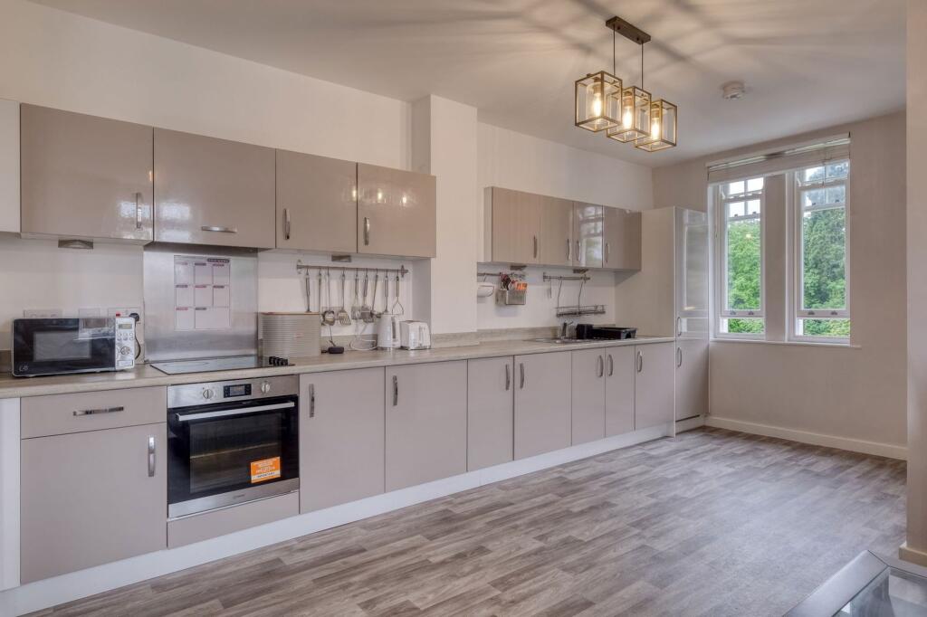 Additional image 3 of New House Farm Drive, Northfield, B31