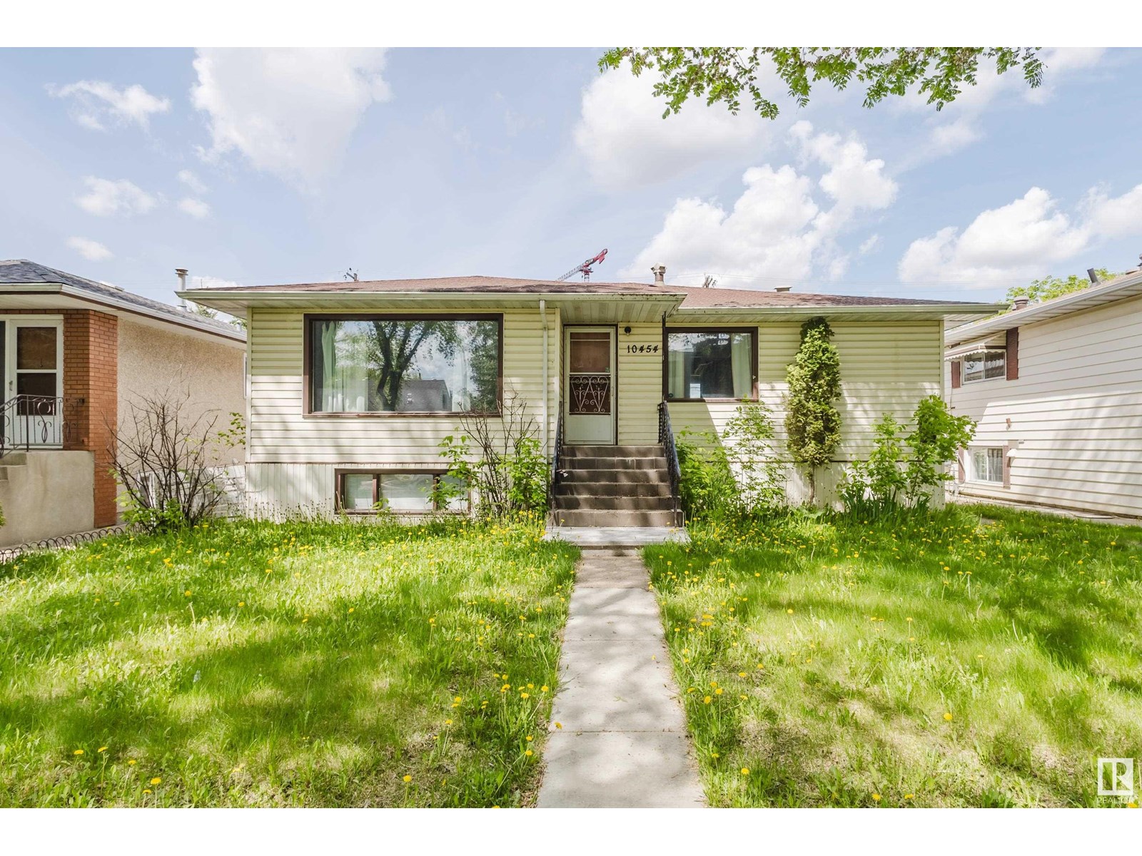 10454 78 AV NW|Edmonton, Alberta T6E1P2