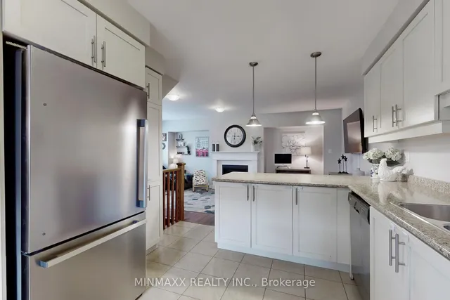 房产图片 26 - 300 Casson Pt