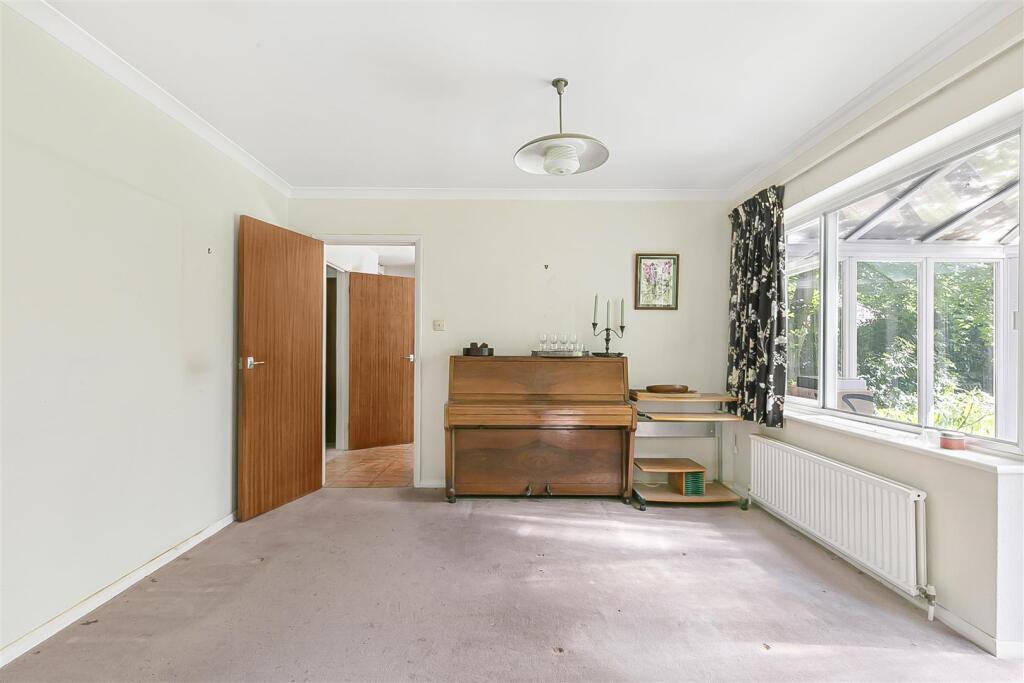 Additional image 5 of Burnham Green Road, Welwyn